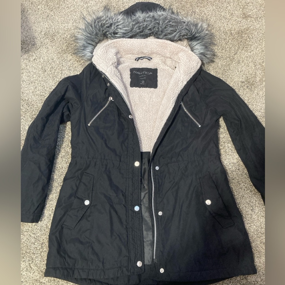 NAUTICA Water resistant winter Coat/ Jacket Winter windbreaker / Medium